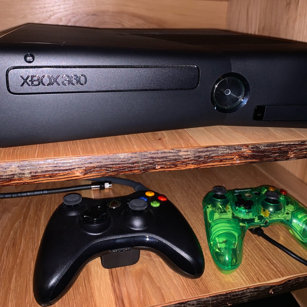 X-box 360 with Kinect combo!